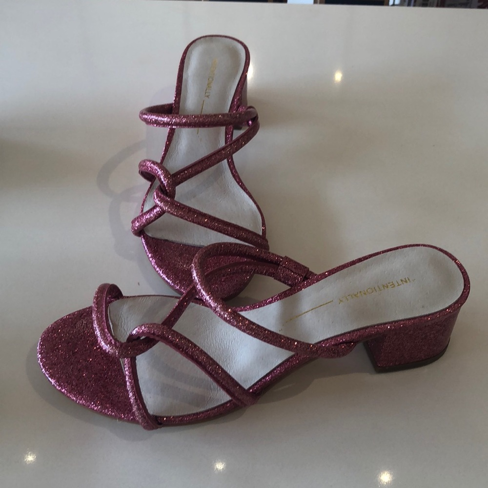 Intentionally blank glitter slides 8